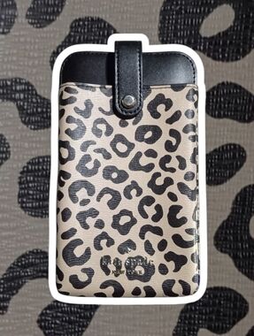 (NWOT) Kate Spade® Remi Graphic Leopard Colorblock North South Tab Phone Case